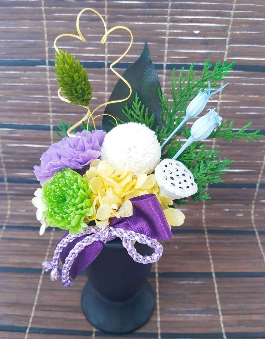 71CslYni1oL 萌木 お供え花 プリザ-ブドフラワー 仏花 お彼岸 仏壇 四十九日 法事 お盆 一周忌 月命日 お悔やみ お供え